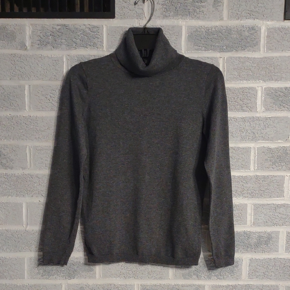 Talbots Women's Grey Lightweight Long sleeve Turtleneck Sweater Size XS
